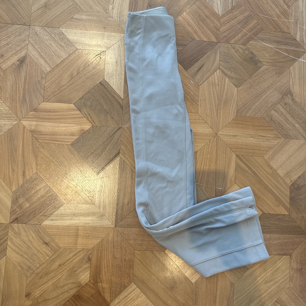 Grey Lululemon Yoga Pants